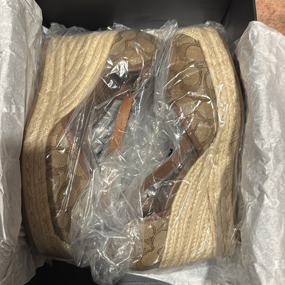 Brand New with Box- Worn Once - Picture 2 of 7